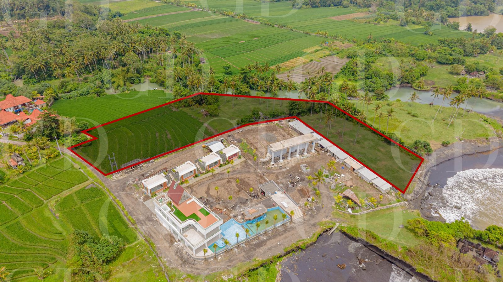 TROPICAL OCEANFRONT FREEHOLD PLOT